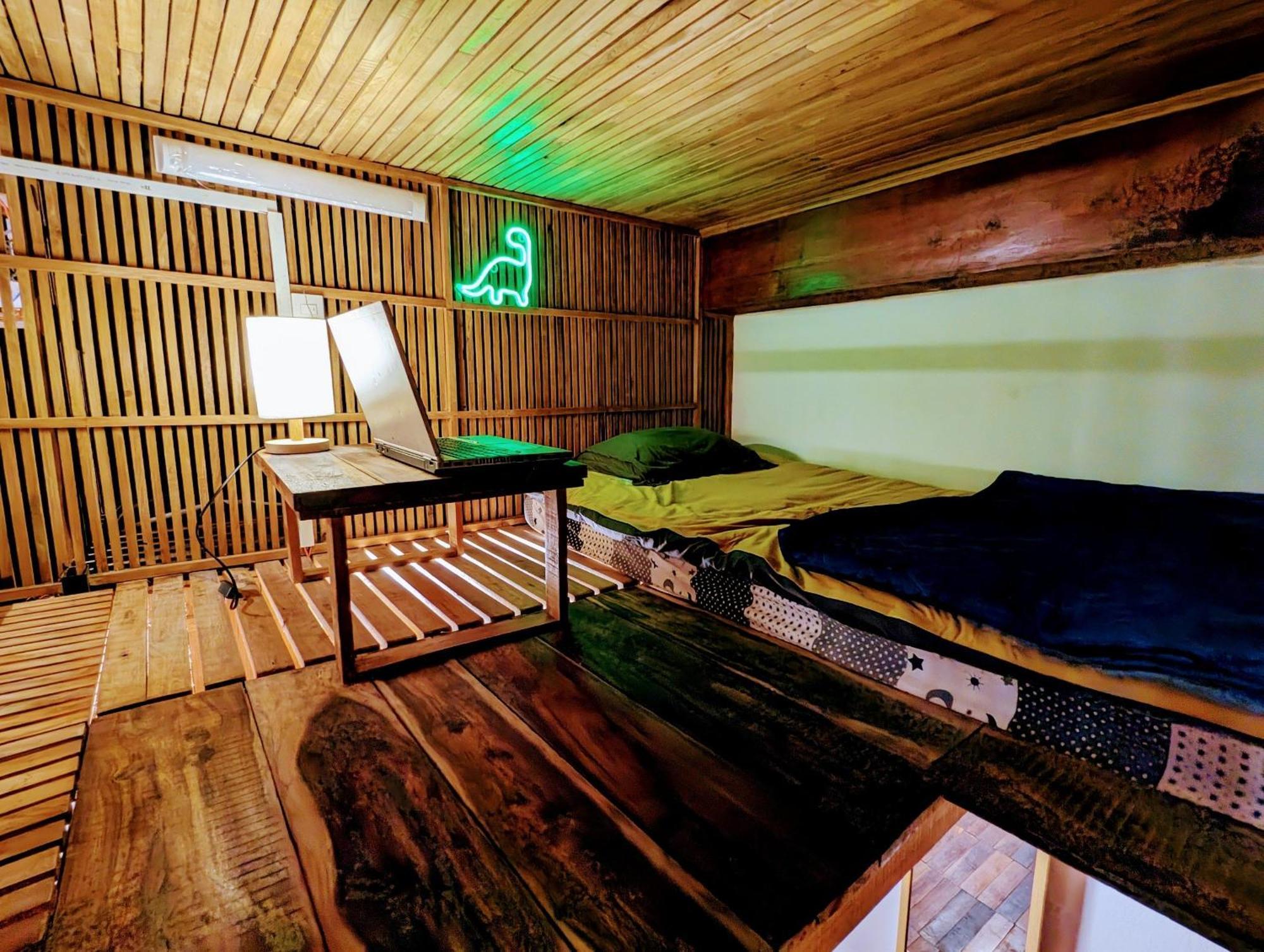 The Gk House Hostel, Ecolliving, Central City, Natural Wooden, Chill View Rooftop, Restaurant And Cocktail Bar Ho-Chi-Minh-Stadt Exterior foto