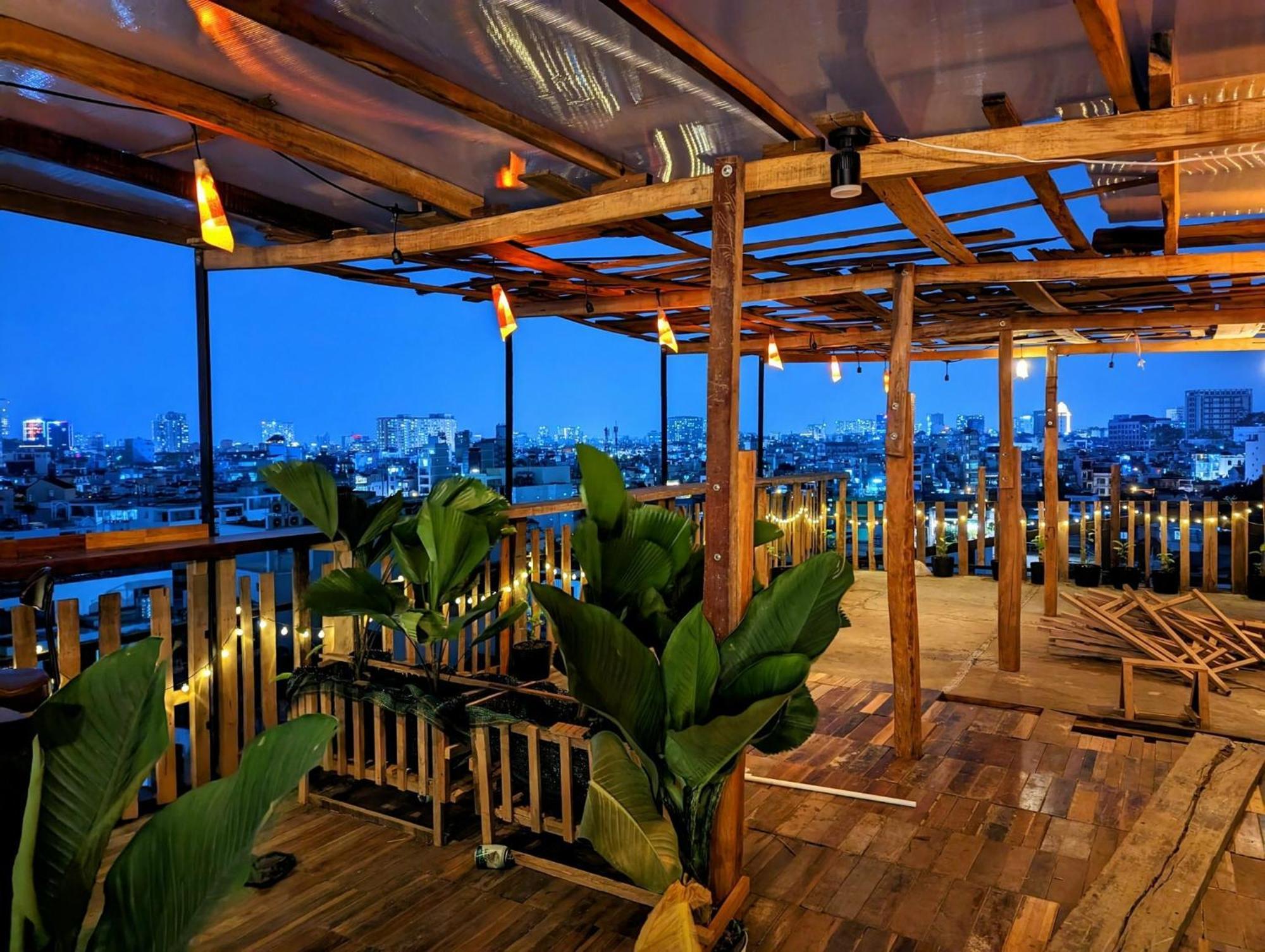 The Gk House Hostel, Ecolliving, Central City, Natural Wooden, Chill View Rooftop, Restaurant And Cocktail Bar Ho-Chi-Minh-Stadt Exterior foto